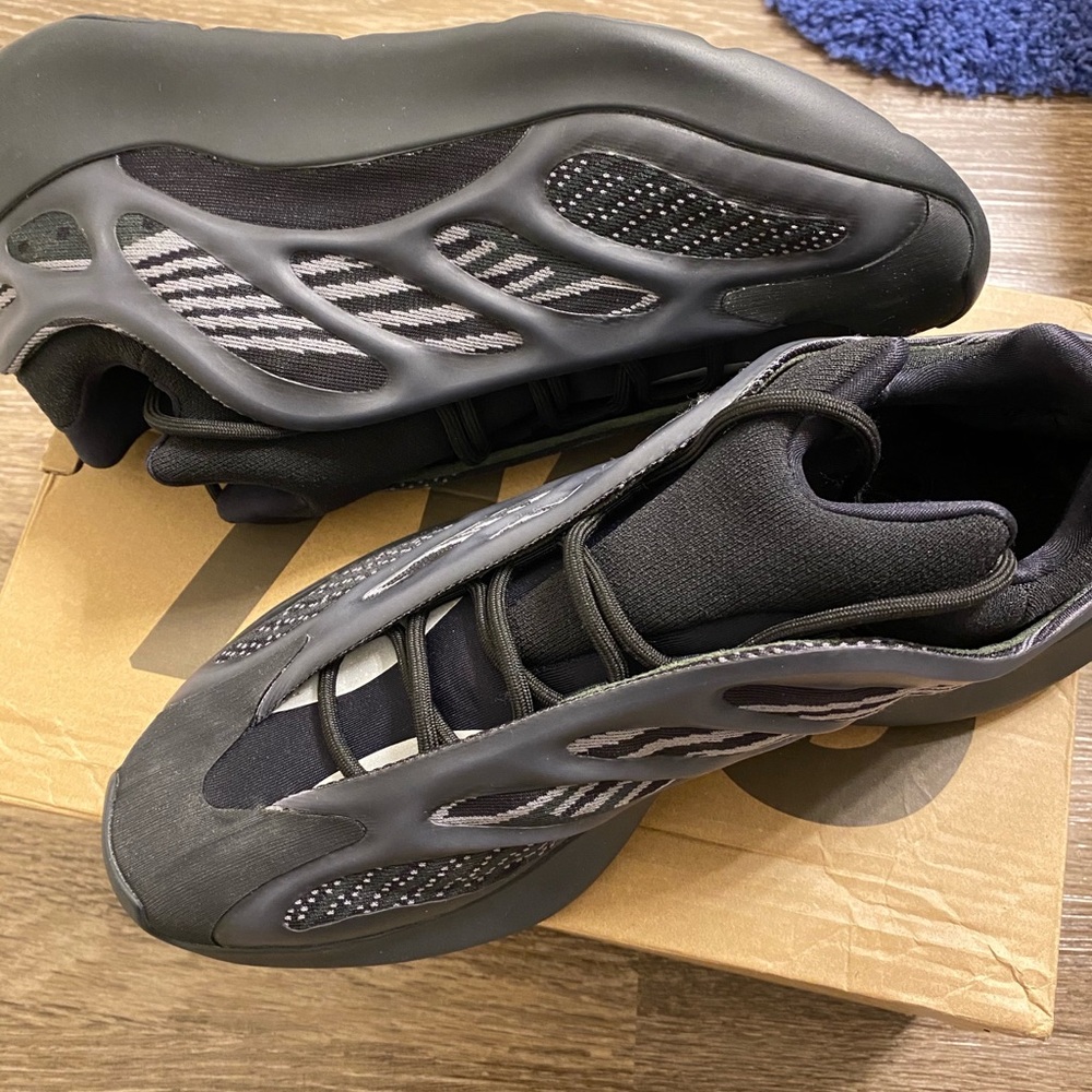 Yeezy V3 alvah
